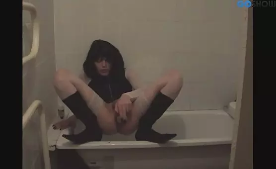 Crossdresser Masturbating to a Shower Fantasy